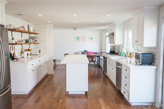 2040 Mandarin Drive Costa Mesa, CA 92626 - Photo 6 of 28