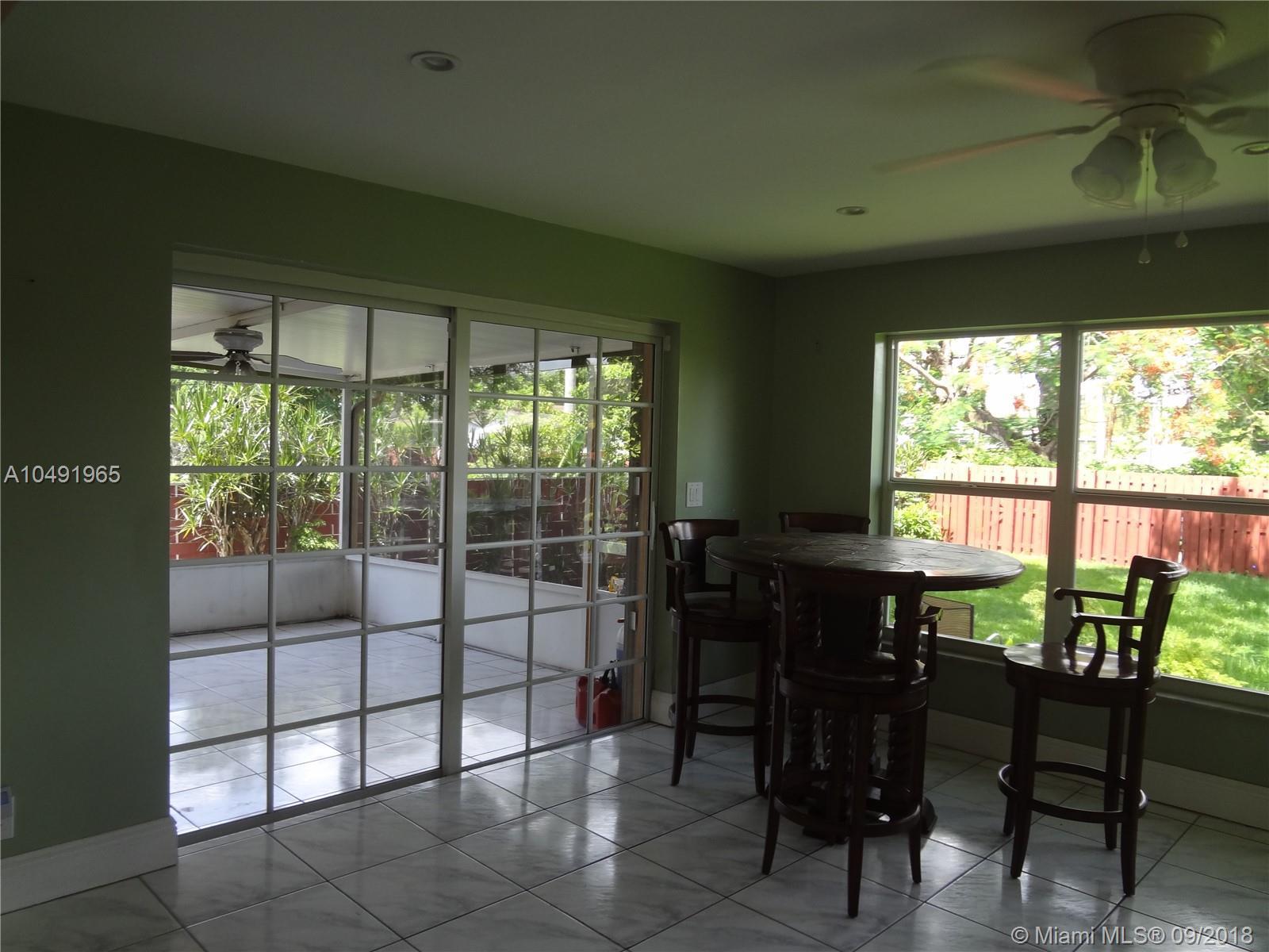 612 North Park Road Hollywood, FL 33021 - Photo 14 of 26