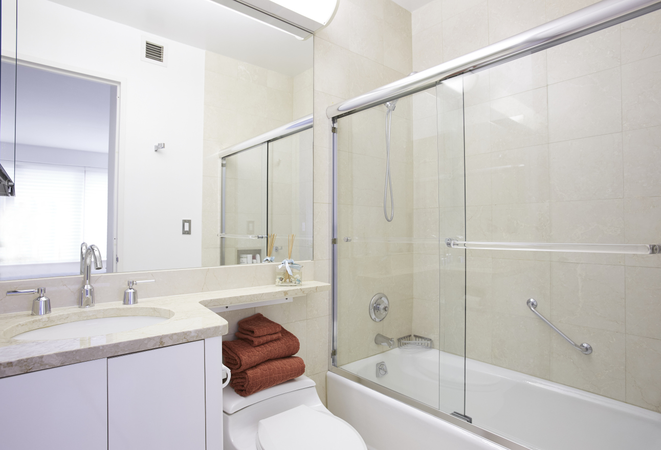 200 East 69th Street, Unit 7M Manhattan, NY 10021 - Photo 6 of 7
