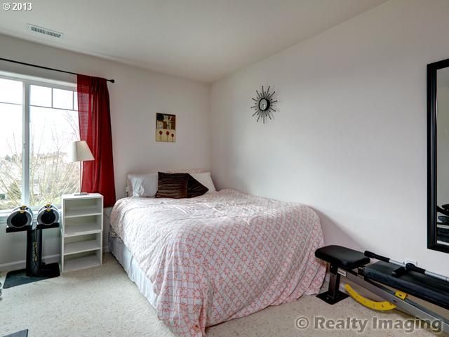 13565 Southwest Mapleview Lane Portland, OR 97224 - Photo 8 of 10 Gallery Image 8