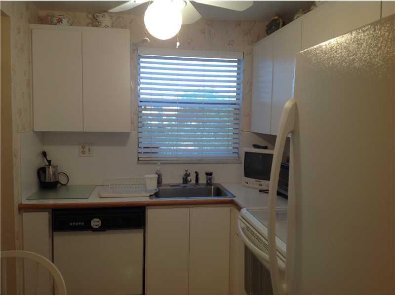 2701 North Pine Island Road, Unit 212 Sunrise, FL 33322 - Photo 4 of 20