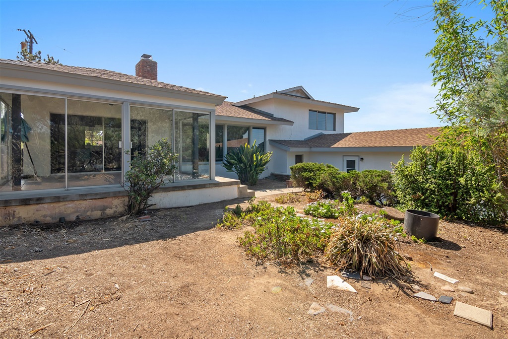 5469 Redding Road San Diego, CA 92115 - Photo 6 of 25 Gallery Image 6