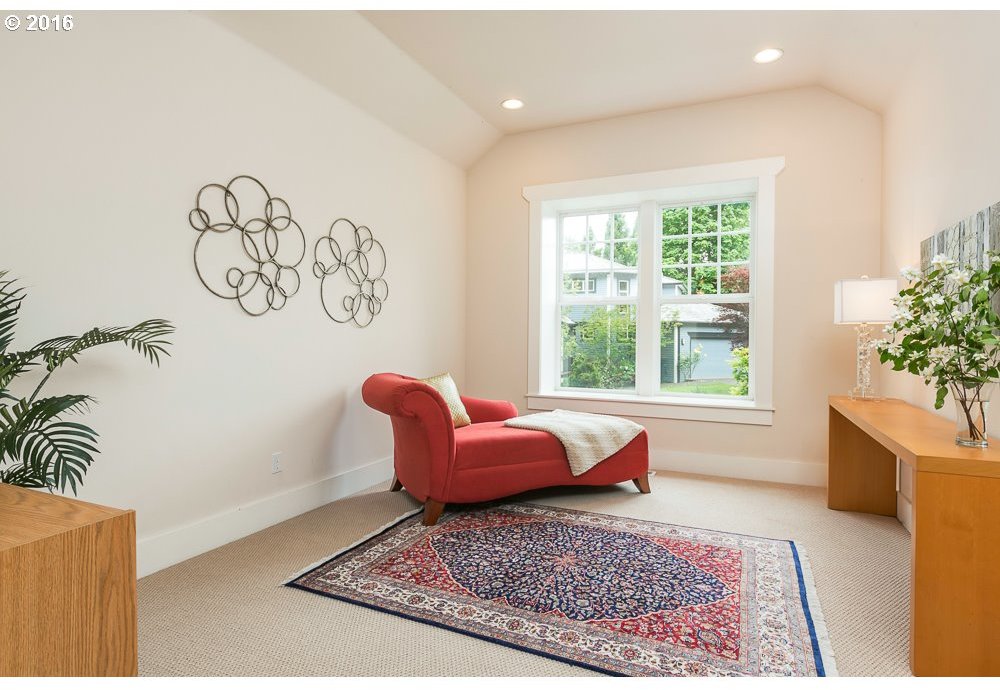 1139 Northwest Mayfield Road Portland, OR 97229 - Photo 3 of 26 Gallery Image 3