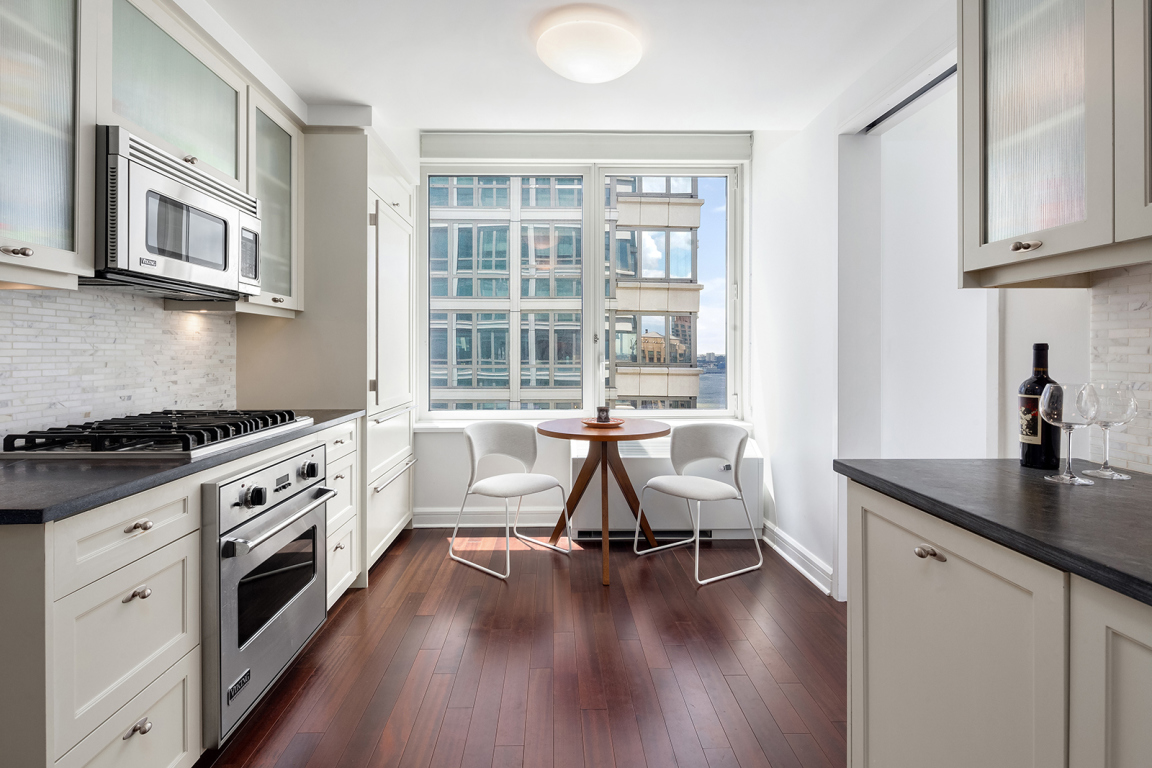 80 Riverside Boulevard, Unit 33B Manhattan, NY 10069 - Photo 7 of 10