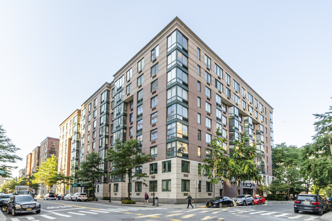 River Watch 70 Battery Pl, Manhattan, NY 10280 - Photo 1 of 1