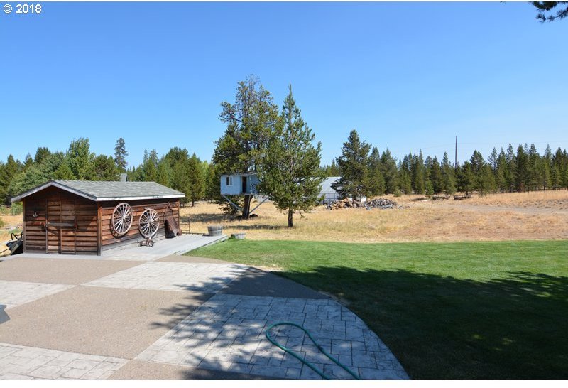 52755 Huntington Road La Pine, OR 97739 - Photo 14 of 25 Gallery Image 14