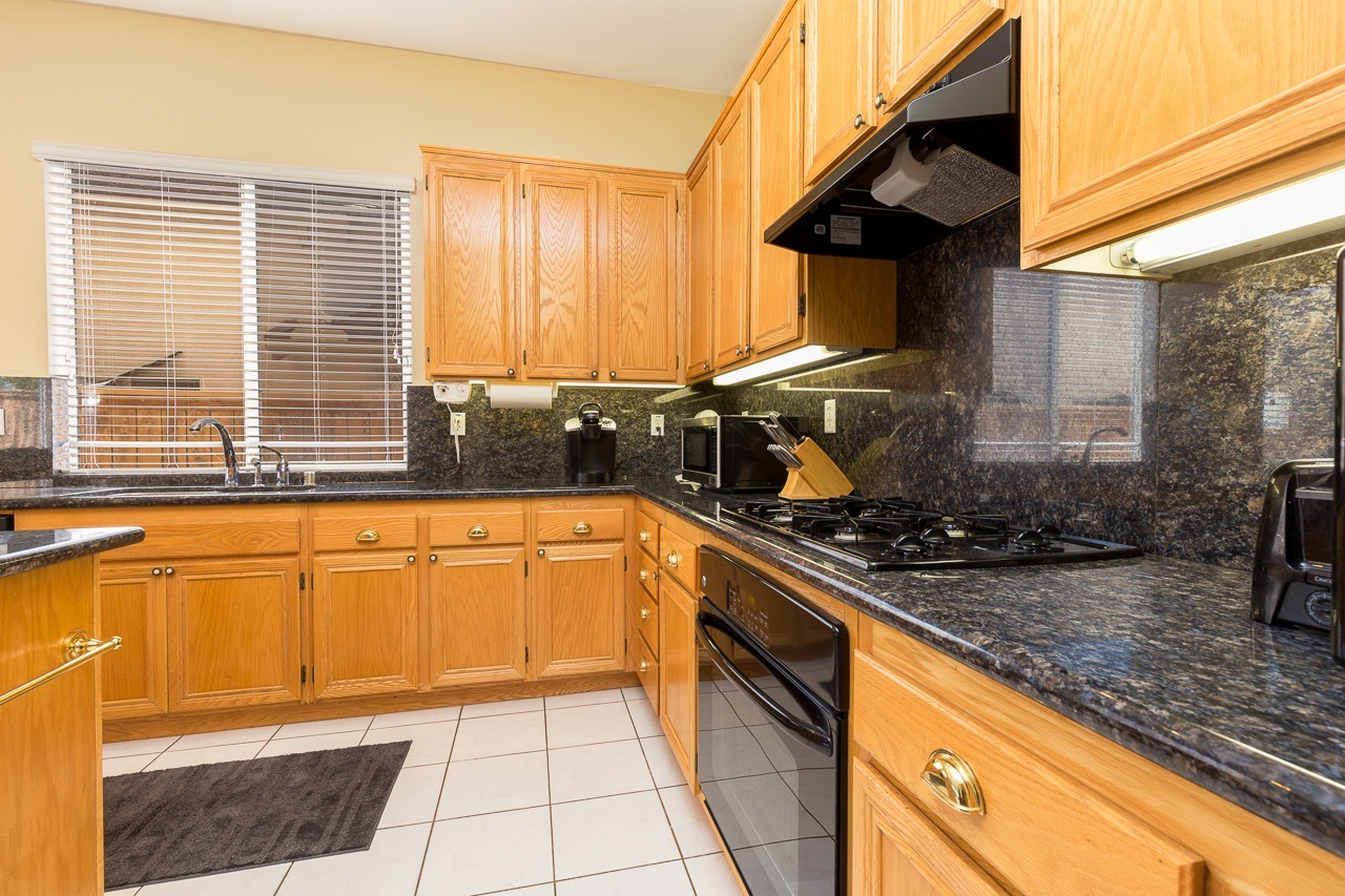 1996 Pinon Hills Road Chula Vista, CA 91913 - Photo 10 of 23 Gallery Image 10