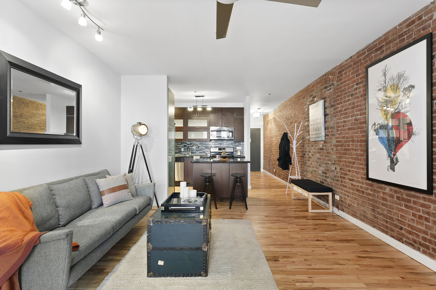 60 Pineapple Street, Unit 2E Brooklyn, NY 11201 - Photo 3 of 10