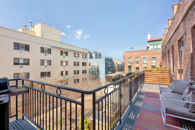 $2,175,000 | 60 Tiffany Place, Unit 3E/F | Columbia Street Waterfront