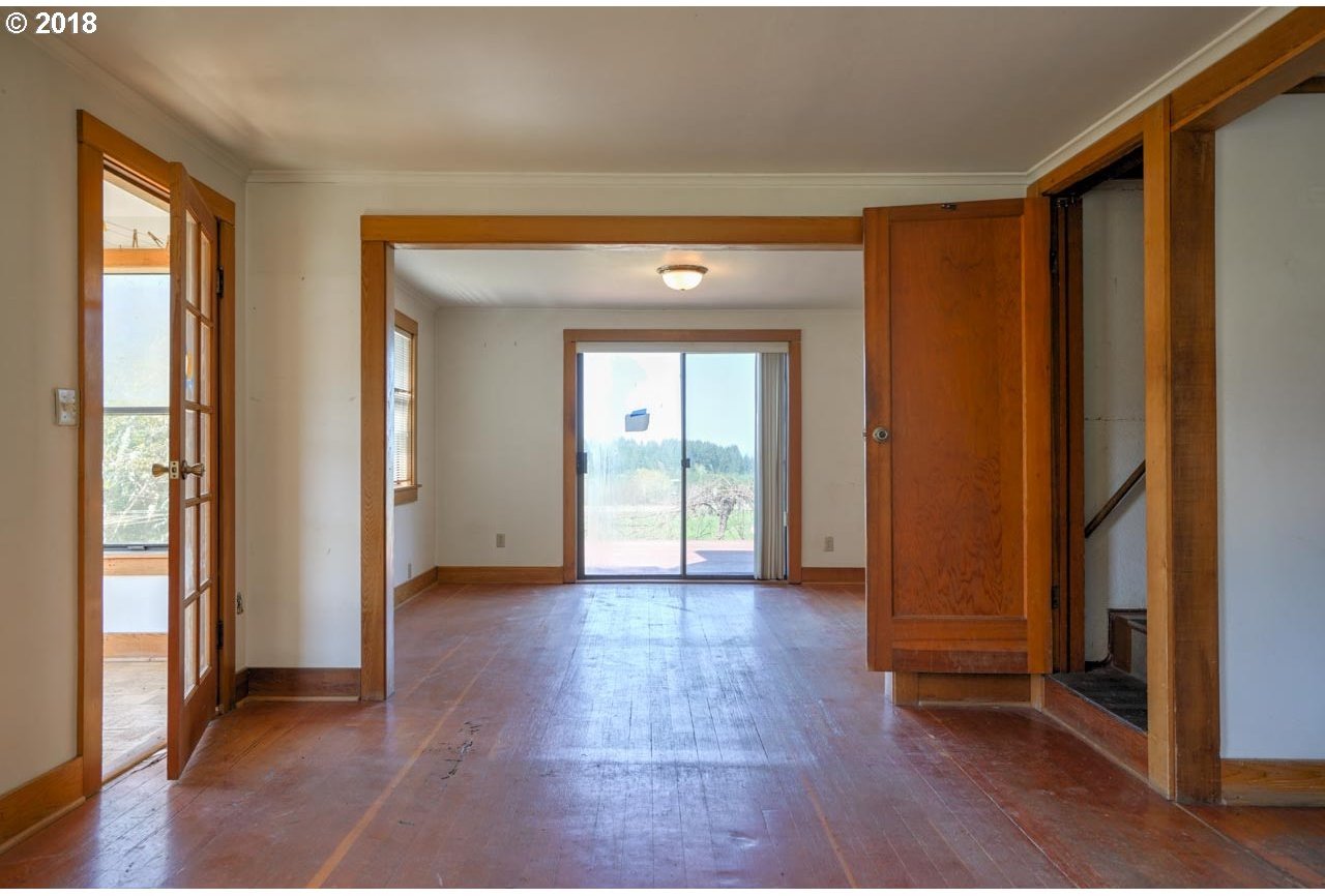 5794 Crooked Finger Road Northeast Scotts Mills, OR 97375 - Photo 7 of 16 Gallery Image 7