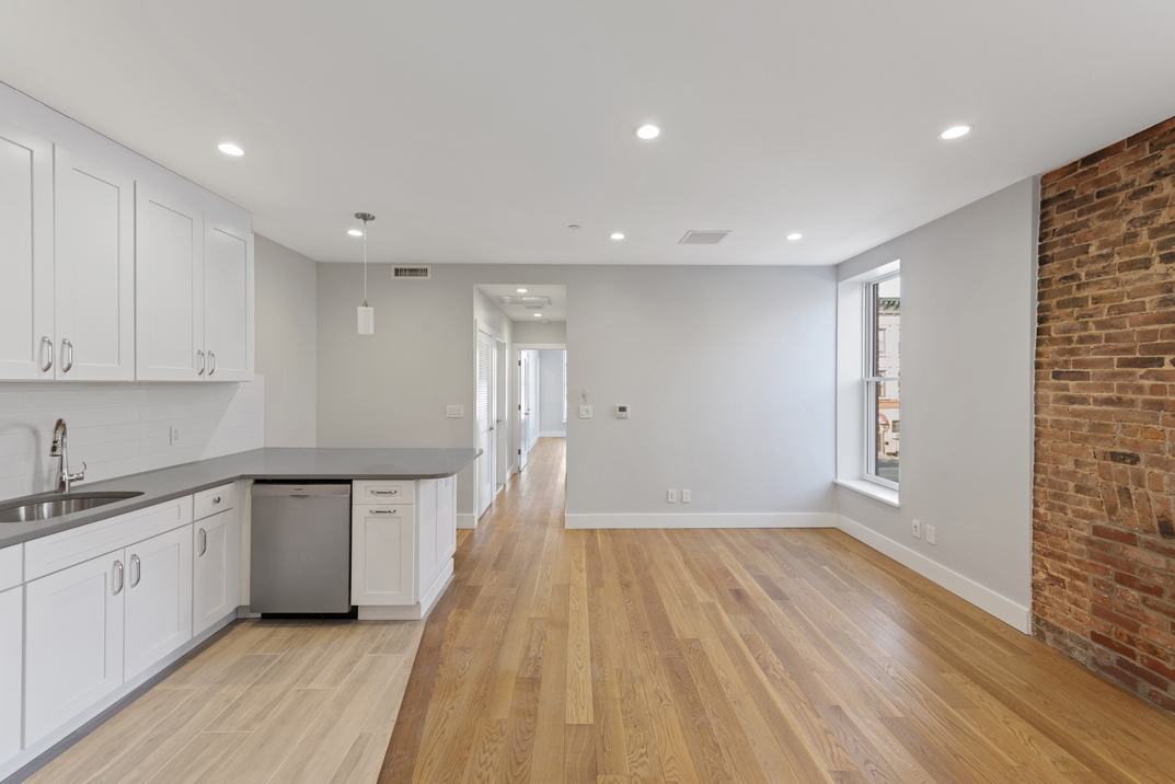 462 10th Street, Unit 1 Brooklyn, NY 11215 - Photo 4 of 9