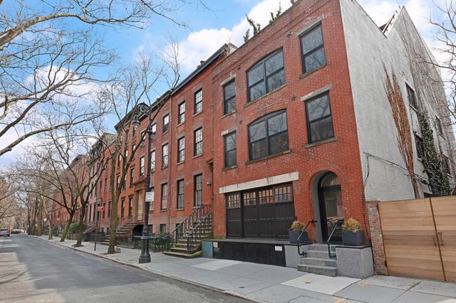 $2,270,000 | 118 State Street, Unit 2 | Brooklyn Heights