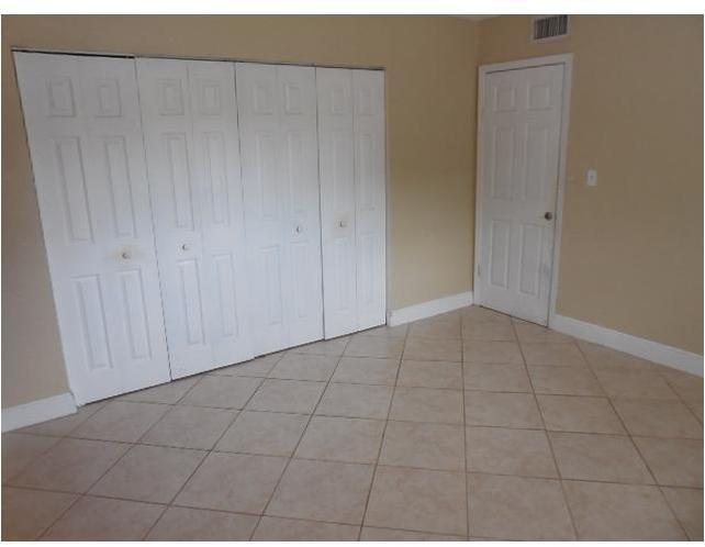 8475 Southwest 94th Street, Unit 121E Miami, FL 33156 - Photo 6 of 11