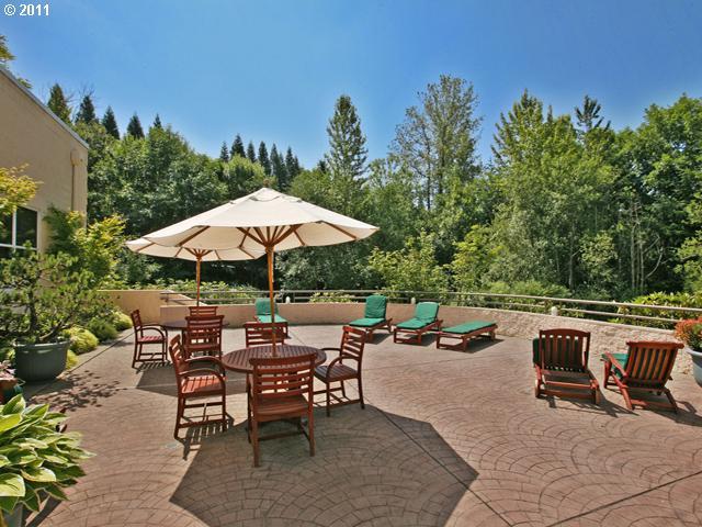 6645 West Burnside Road, Unit 523 Portland, OR 97225 - Photo 6 of 16 Gallery Image 6