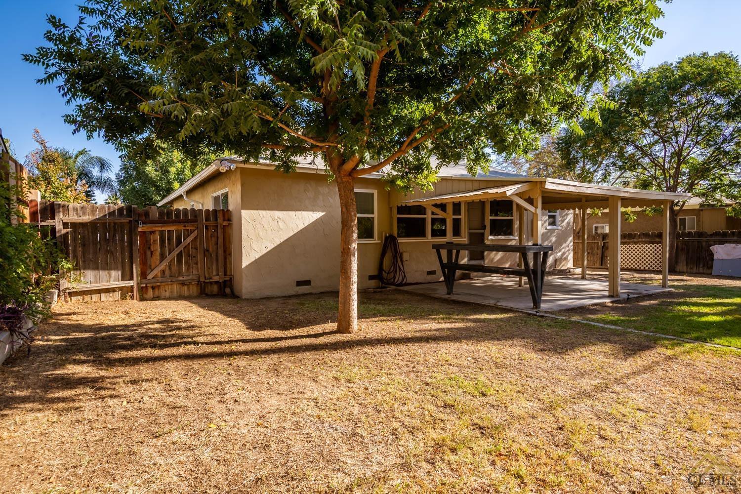 3014 Edwards Avenue Bakersfield, CA 93306 - Photo 29 of 32