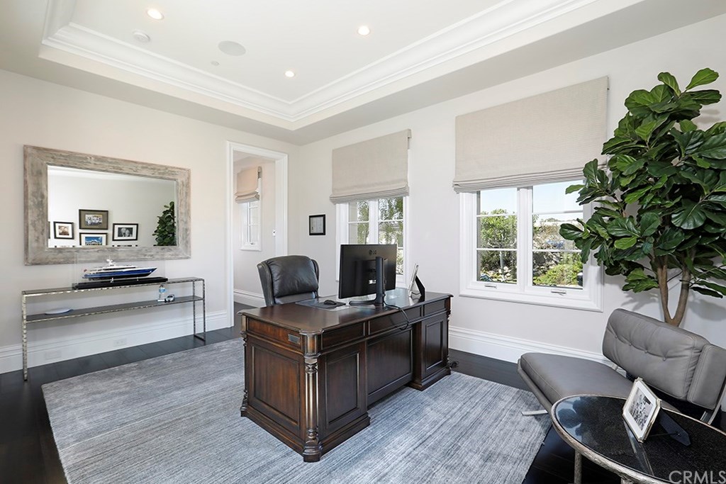 4521 Roxbury Road Corona del Mar, CA 92625 - Photo 27 of 40