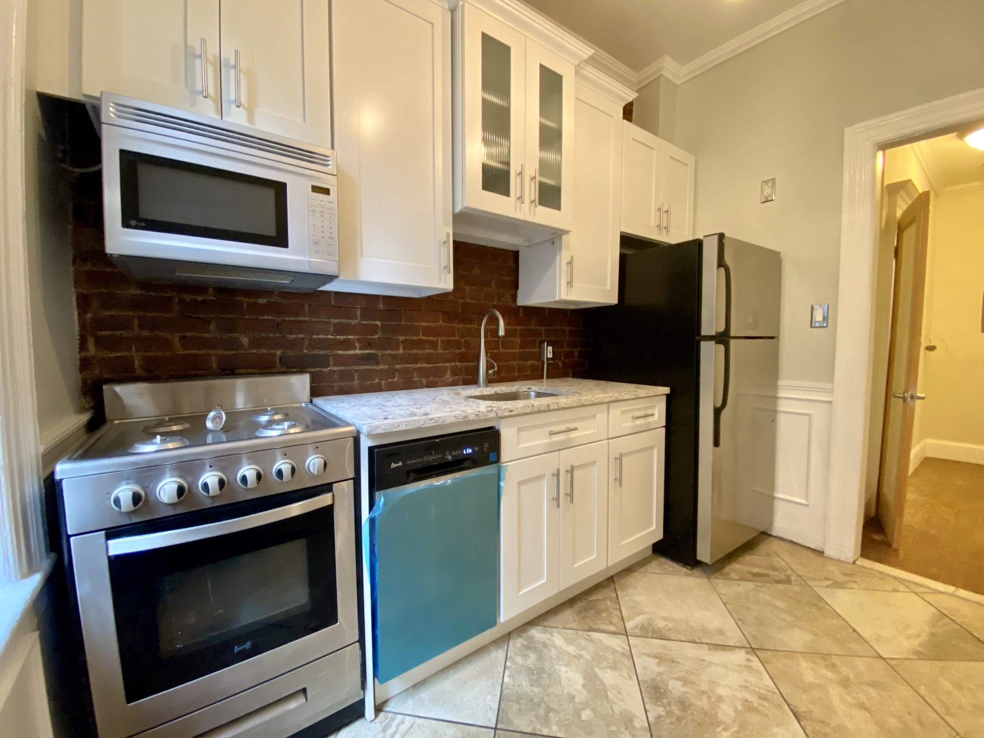 44-69 23rd Street, Unit 2 Queens, NY 11101 - Photo 7 of 8