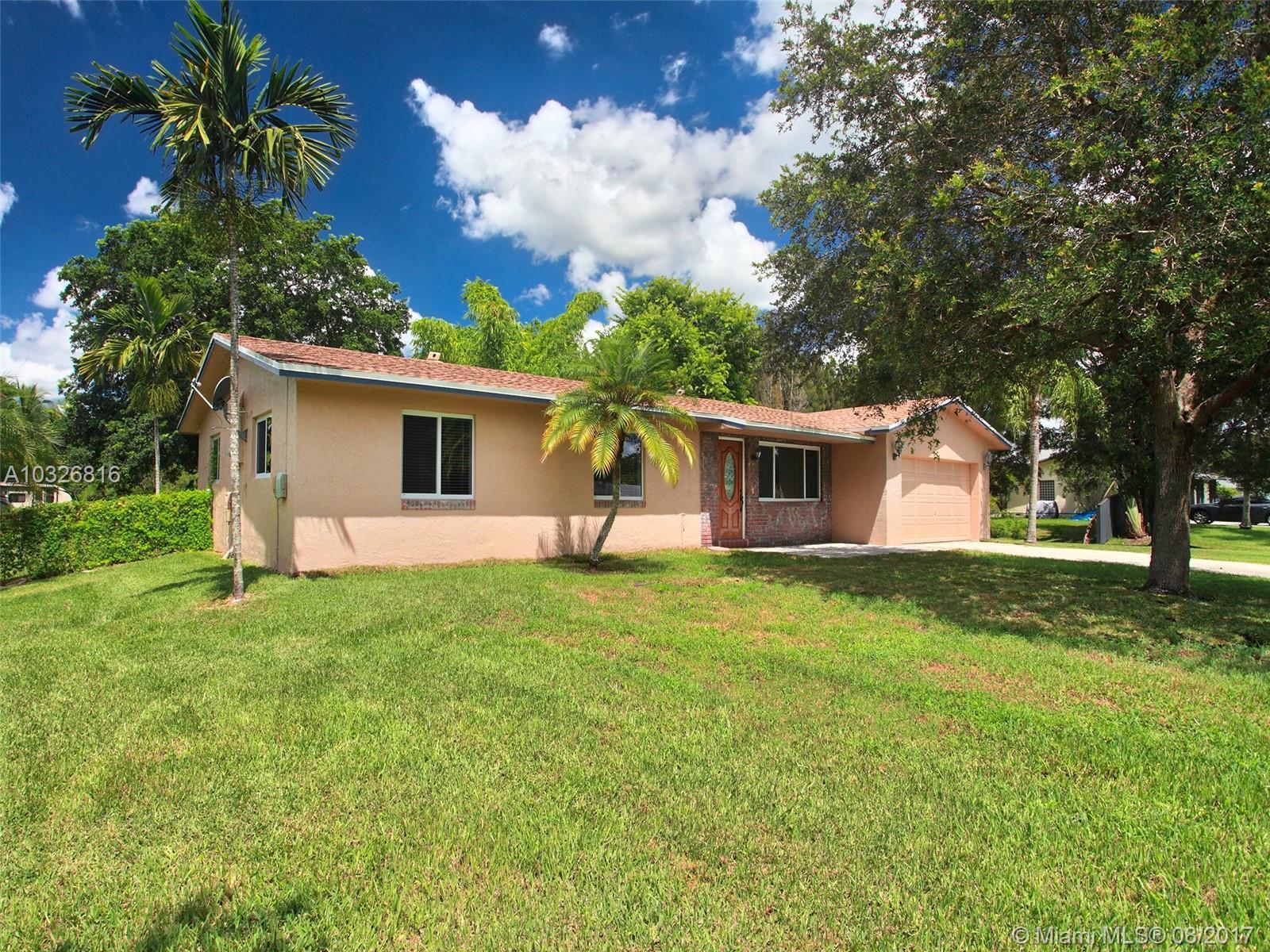 5221 Southwest 188th Avenue Southwest Ranches, FL 33332 - Photo 3 of 31 Gallery Image 3
