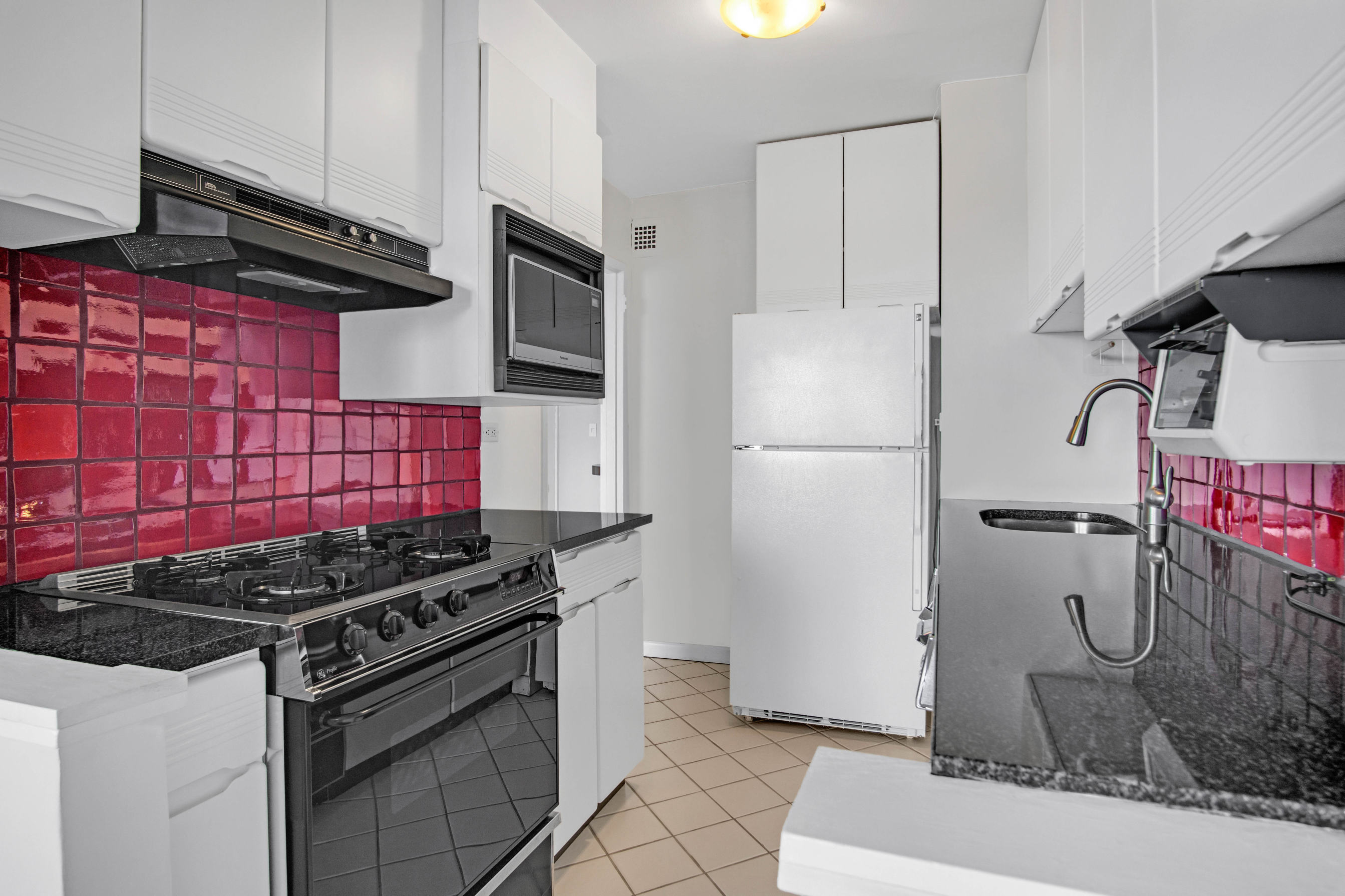 3671 Hudson Manor Terrace, Unit 10B Bronx, NY 10463 - Photo 4 of 17