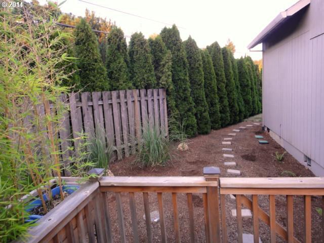 12739 Southwest Lesser Road Portland, OR 97219 - Photo 16 of 16 Gallery Image 16