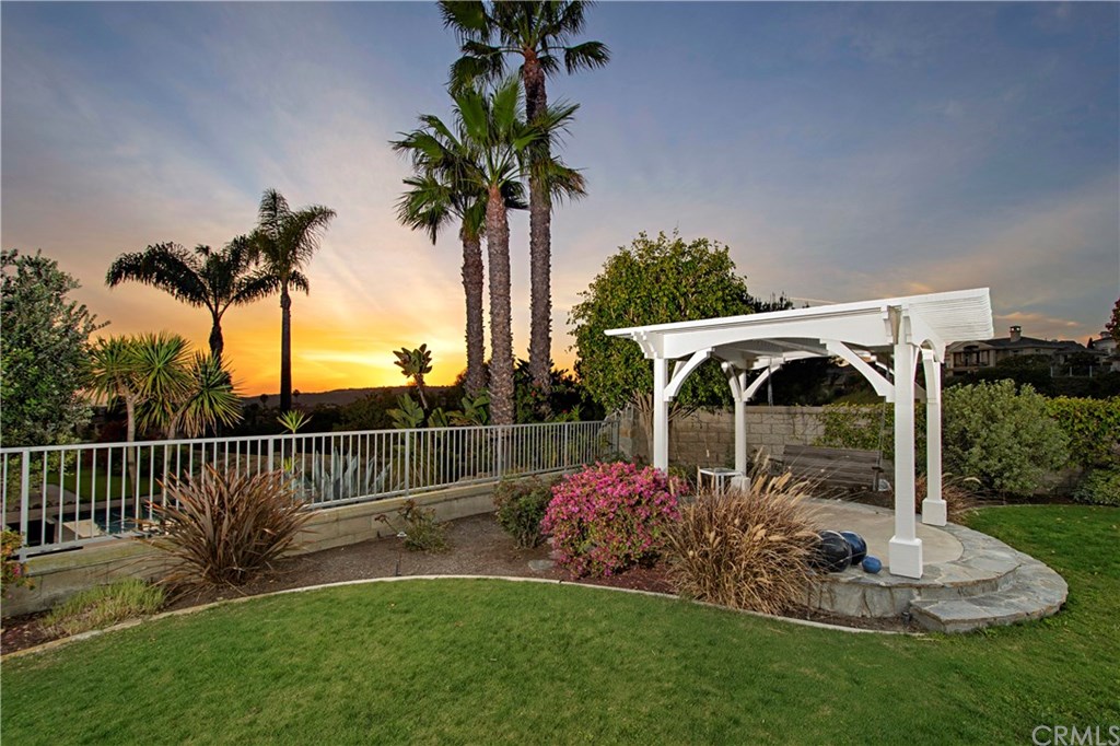 23 Emerald Glen Laguna Niguel, CA 92677 - Photo 44 of 56 Ocean view gazebo and swing