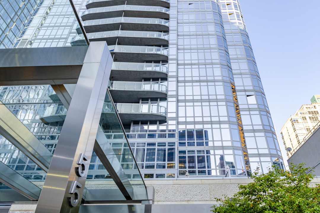 Element 555 W 59th St, Manhattan, NY 10019 - Photo 3 of 19