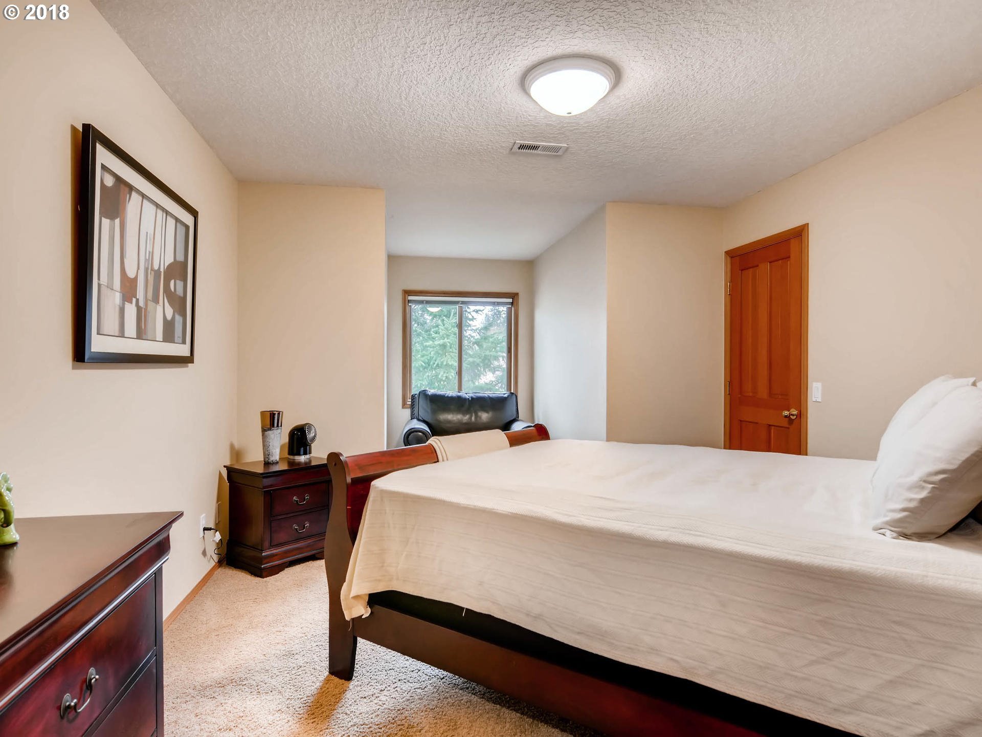 28585 Southwest Cascade Loop Wilsonville, OR 97070 - Photo 17 of 27 Gallery Image 17