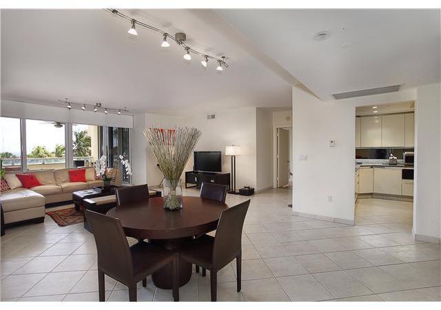 445 Grand Bay Drive, Unit 415 Key Biscayne, FL 33149 - Photo 3 of 13