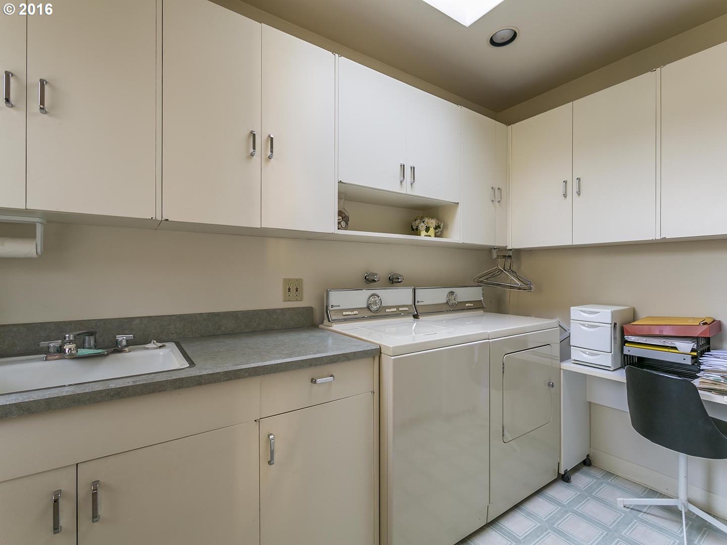9750 Southwest Arborcrest Way Portland, OR 97225 - Photo 22 of 32 Gallery Image 22