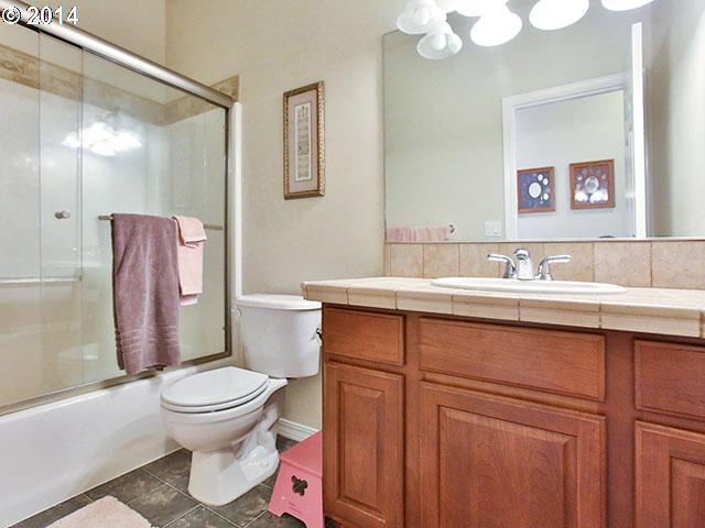 23761 Southwest Middleton Road Sherwood, OR 97140 - Photo 12 of 16 Gallery Image 12