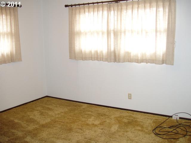 710 Northwest 5th Street Pendleton, OR 97801 - Photo 5 of 10