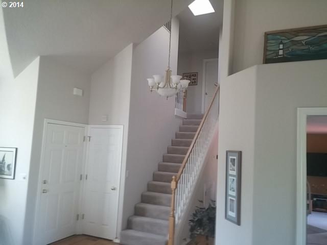 1417 Southwest Carson Street Portland, OR 97219 - Photo 8 of 16 Gallery Image 8