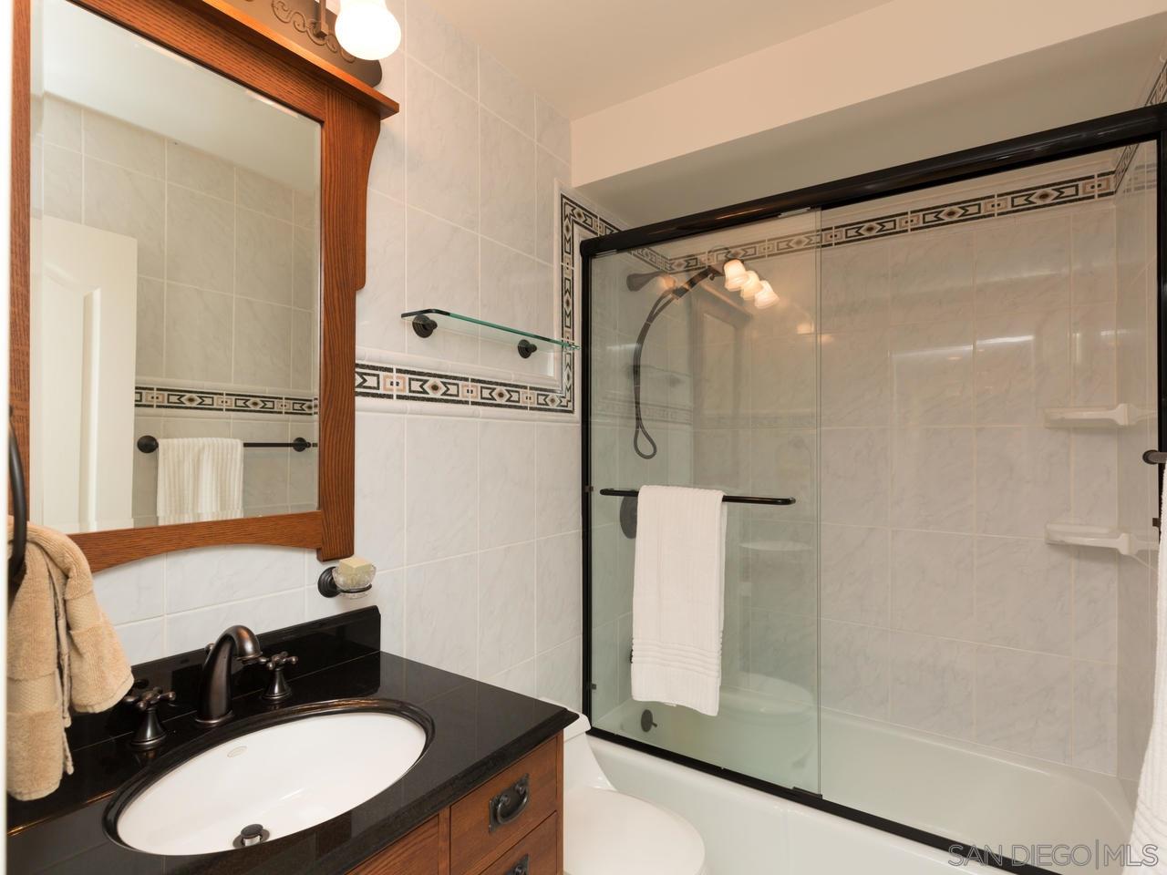 17639 Boca Raton Lane Poway, CA 92064 - Photo 19 of 25 Gallery Image 19