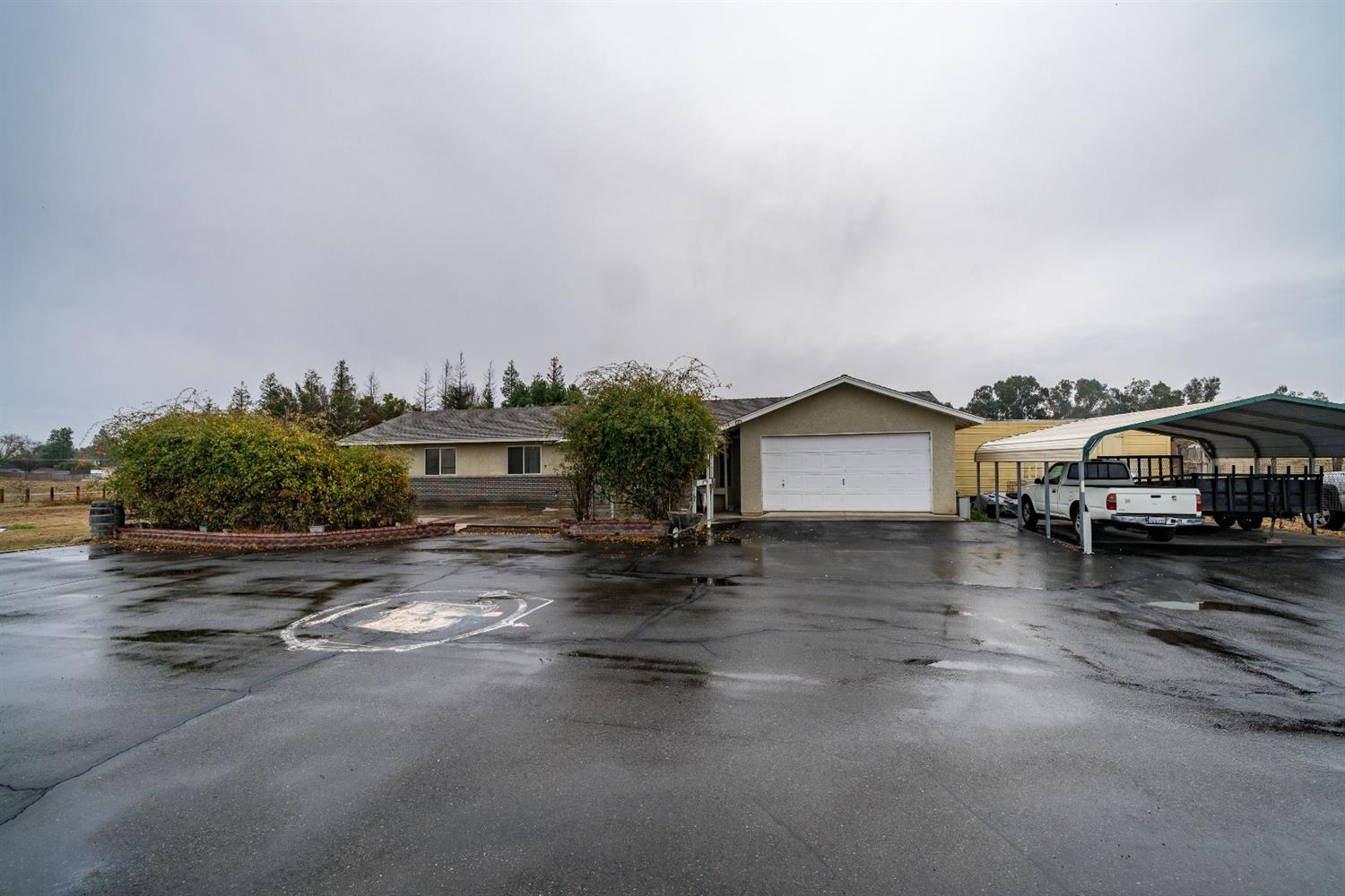 15549 Monreal Road Madera, CA 93636 - Photo 4 of 47 Gallery Image 4