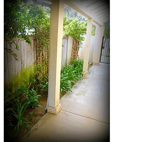 945 Alyssum Road Carlsbad, CA 92011 - Photo 3 of 13