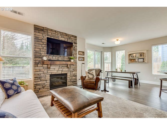 19605 Southeast 9th Circle Camas, WA 98607 - Photo 4 of 24