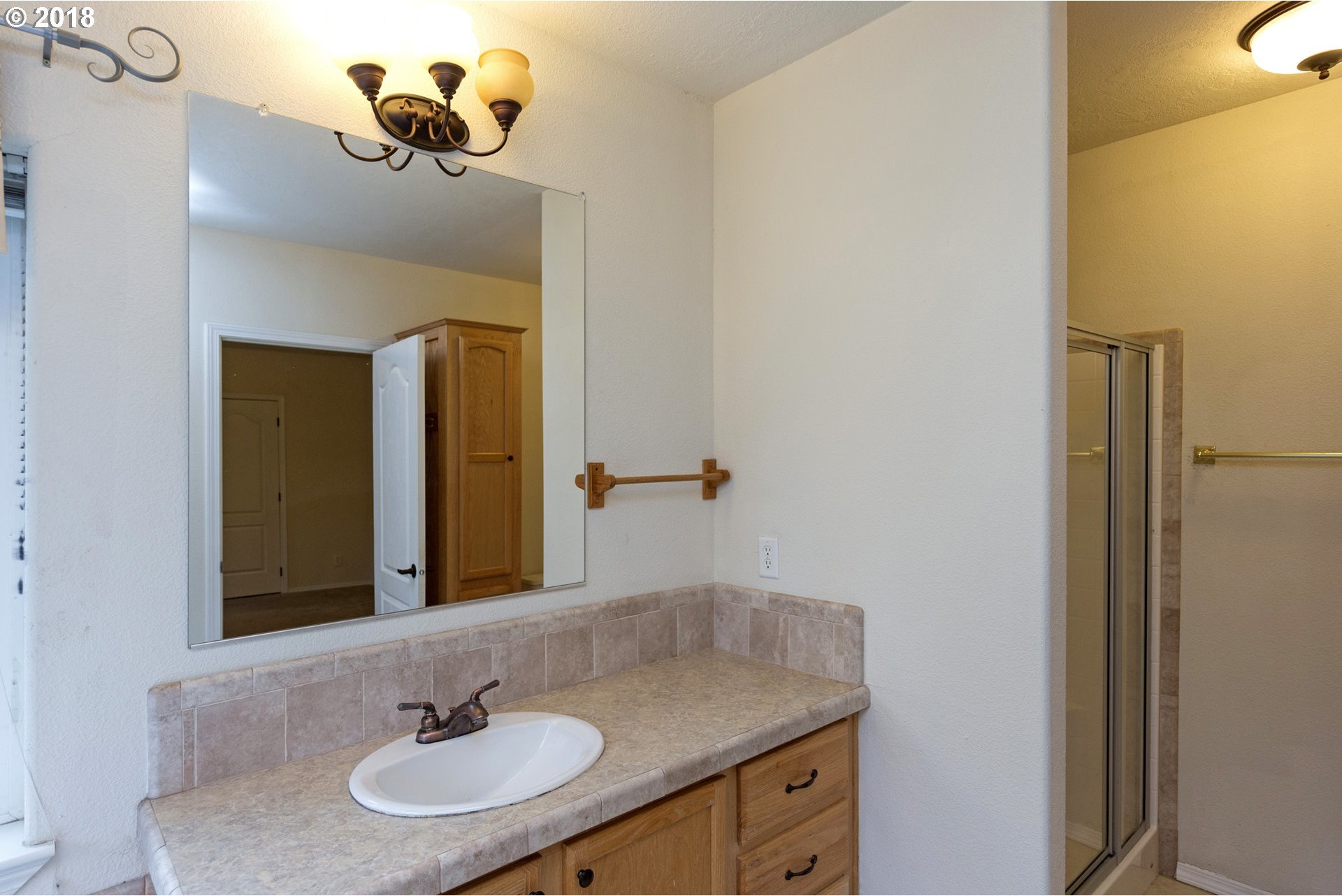 1409 Tucker Road Hood River, OR 97031 - Photo 21 of 32