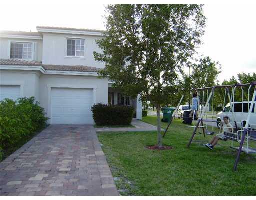 27301 Southwest 140th Court Homestead, FL 33032 - Photo 7 of 16