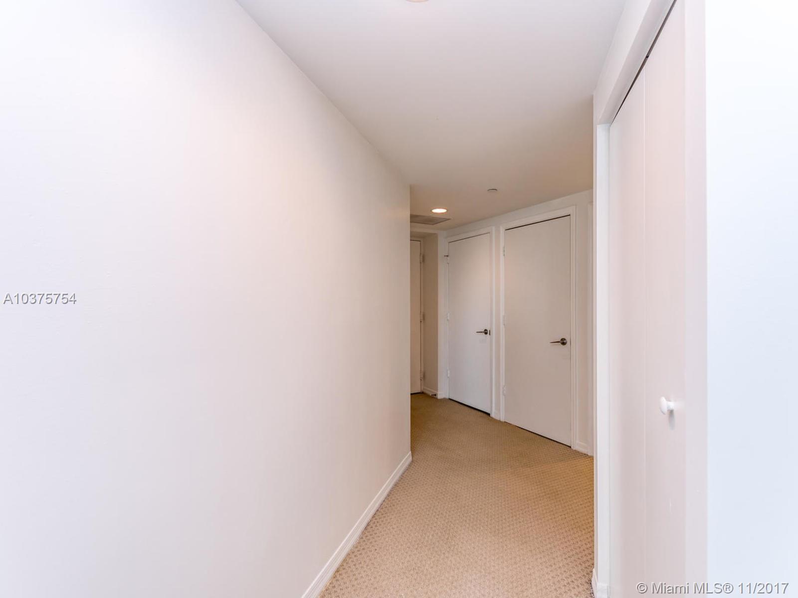 55 Southeast 6th Street, Unit 2610 Miami, FL 33131 - Photo 14 of 33