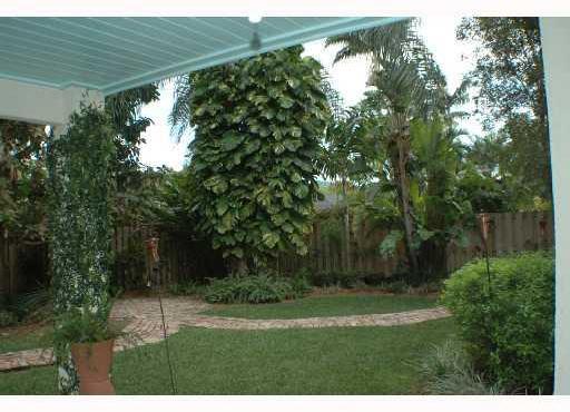 10485 Southwest 131st Court Miami, FL 33186 - Photo 5 of 16
