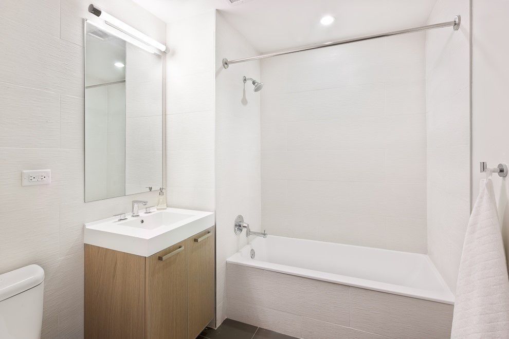 26-14 Jackson Avenue, Unit 11H Queens, NY 11101 - Photo 4 of 7