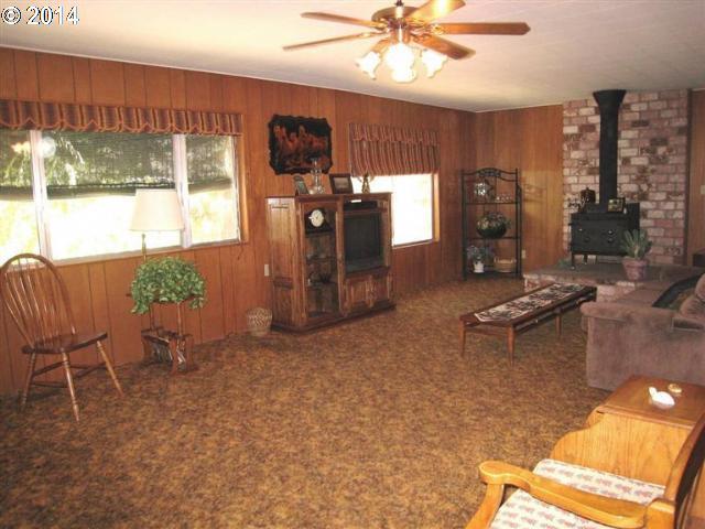 1834 Stringer Gap Road Grants Pass, OR 97527 - Photo 7 of 16 Gallery Image 7