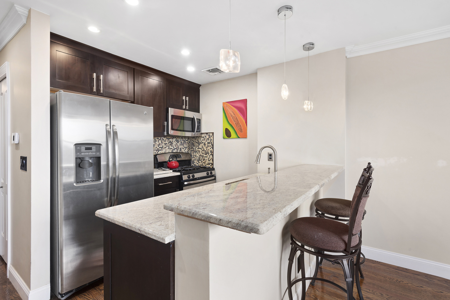 231 Admiral Lane, Unit 2231H Bronx, NY 10473 - Photo 2 of 10