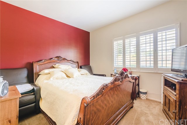 17037 Lassen Street Northridge, CA 91325 - Photo 16 of 37