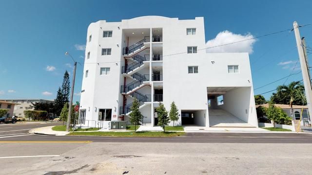 $2,350 | 6001 West Flagler Street, Unit 402, Miami, FL 33144