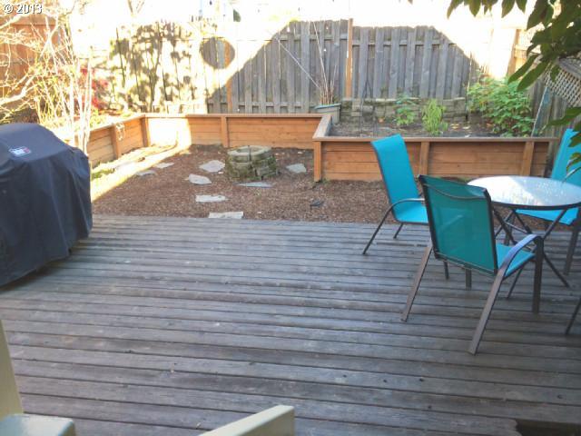 0535 Southwest Florida Street Portland, OR 97219 - Photo 11 of 15 Gallery Image 11
