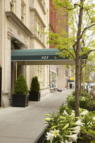 823 Park Ave, Manhattan, NY 10021 - Photo 1 of 4