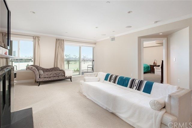 $1,259,000 | 1000 East Ocean Boulevard, Unit 301, Long Beach, CA 90802