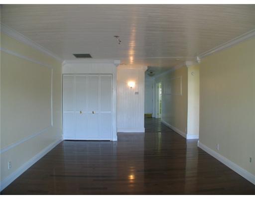 8755 Warwick Drive, Unit 2690 Boca Raton, FL 33433 - Photo 5 of 16 Gallery Image 5