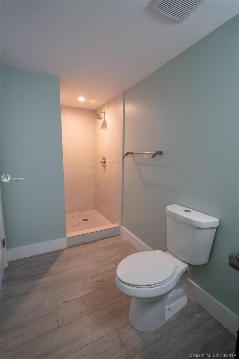 1100 10th Street, Unit 9 Miami Beach, FL 33139 - Photo 15 of 16